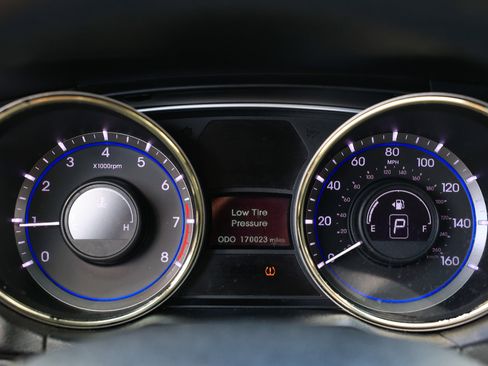 Used 2013 Hyundai Sonata SE w/ Navigation & Sunroof Pkg image 28