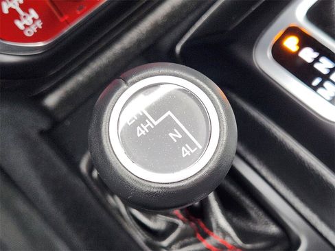 Used 2019 Jeep Wrangler Rubicon image 16