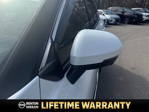 Certified 2025 Nissan Rogue Platinum w/ Platinum Premium Package image 34