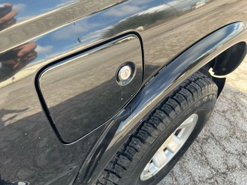 Used 2000 Toyota Tacoma PreRunner image 22