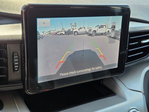 Certified 2021 Ford Explorer XLT RWD image 22