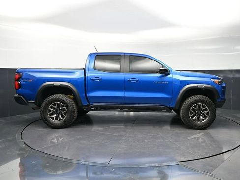Used 2024 Chevrolet Colorado ZR2 w/ Technology Package image 5