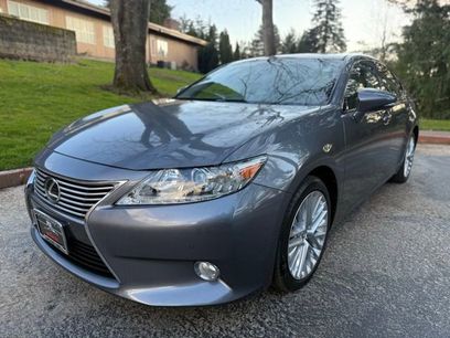 Used 2013 Lexus ES 350 w/ Luxury Pkg
