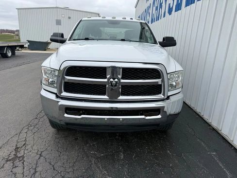 Used 2018 RAM 2500 Tradesman w/ Chrome Appearance Group image 3
