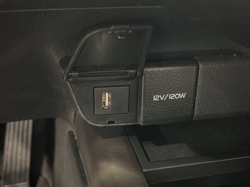 Used 2024 Toyota Camry LE image 28