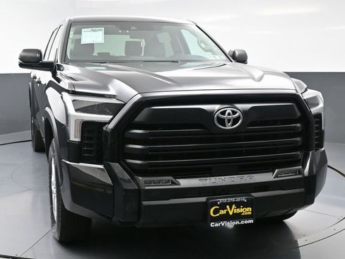 Used 2022 Toyota Tundra SR5 image 7