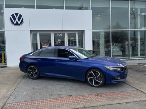 Used 2019 Honda Accord Sport image 3