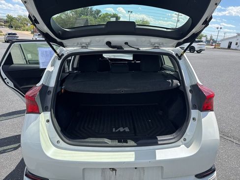 Used 2017 Toyota Corolla iM FWD image 13