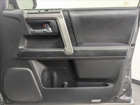 Used 2020 Toyota 4Runner SR5 RWD image 22