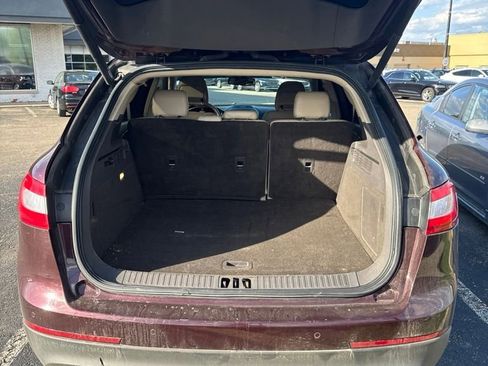Used 2017 Lincoln MKX Select w/ Select Plus Package FWD image 7