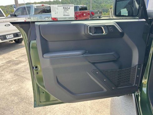 New 2025 Ford Bronco Badlands image 10