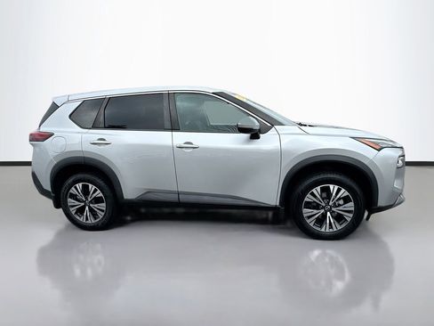 Used 2022 Nissan Rogue SV image 8