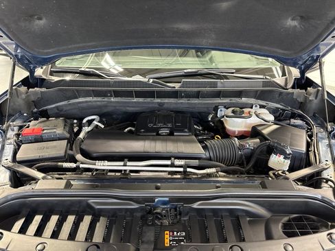 Used 2024 Chevrolet Silverado 1500 LT AWD/4WD image 46