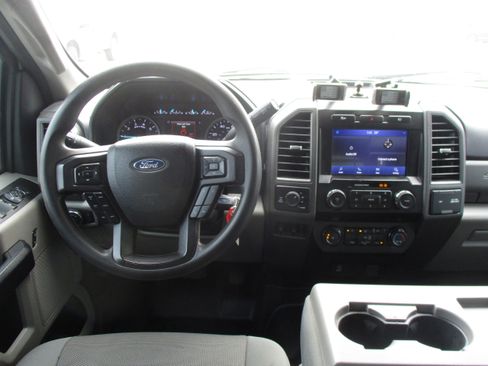 Used 2021 Ford F250 XL w/ Power Equipment Group image 9