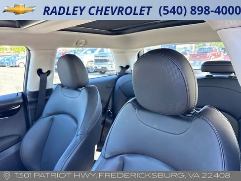 Used 2022 MINI Cooper S w/ Premium Package FWD image 4