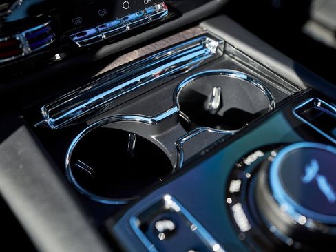 Used 2025 Rolls-Royce Ghost AWD/4WD image 71