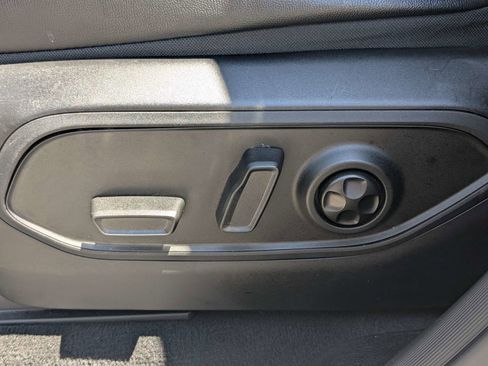 Used 2025 Jeep Grand Cherokee Altitude AWD/4WD image 26