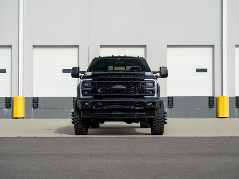 Used 2025 Ford F450 Platinum image 3
