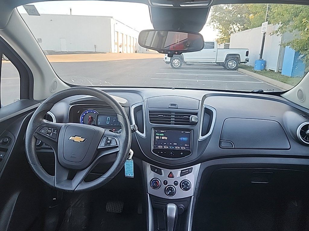 Used 2015 Chevrolet Trax LT AWD/4WD image 17