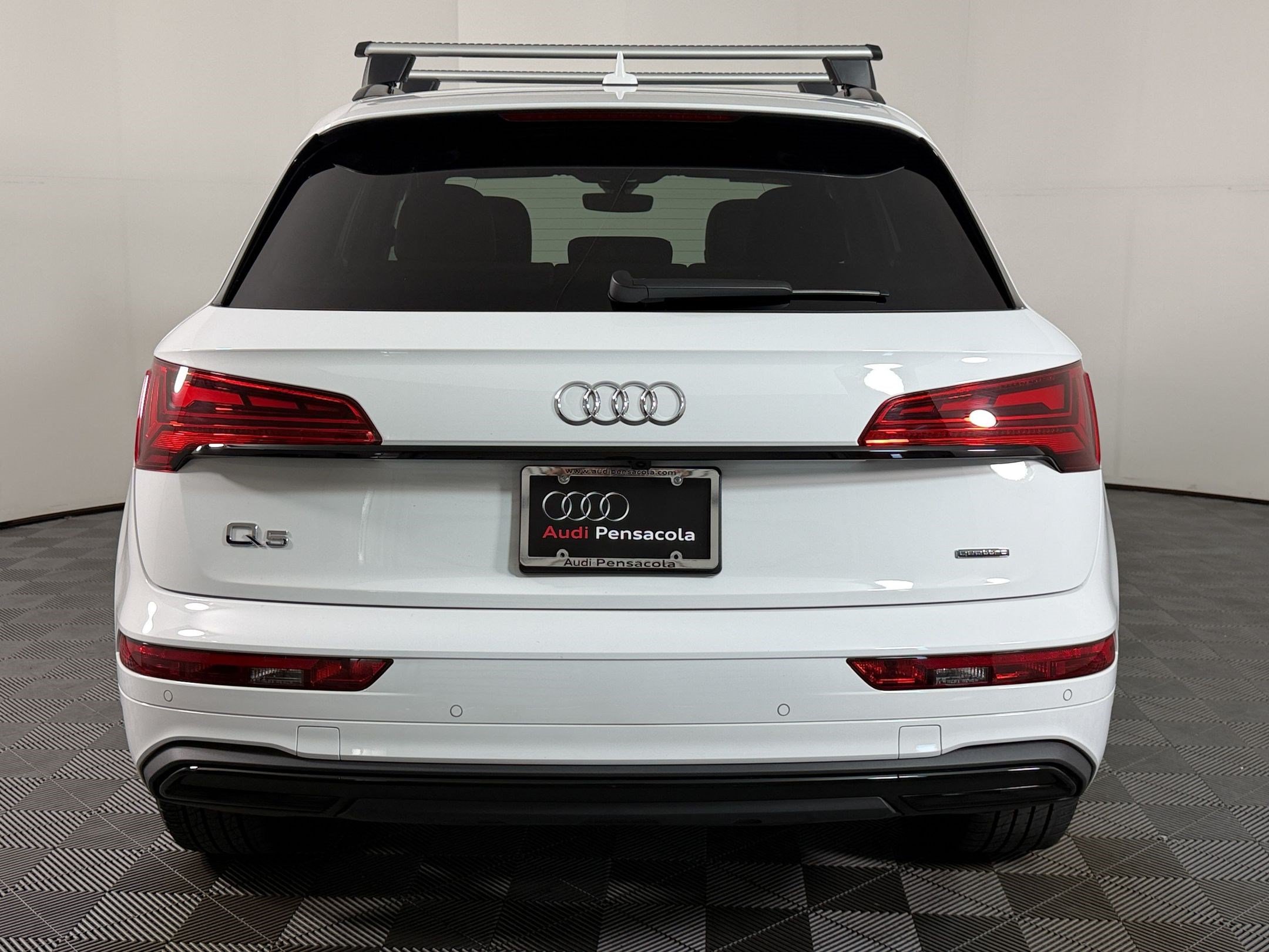 Used 2025 Audi Q5 2.0T Premium AWD/4WD image 8