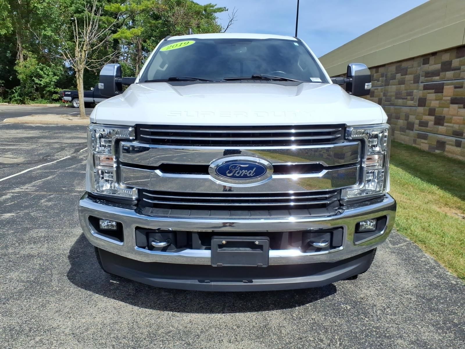 Used 2019 Ford F350 Lariat w/ Chrome Package AWD/4WD image 3