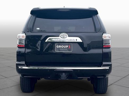 Used 2014 Toyota 4Runner Limited AWD/4WD image 4