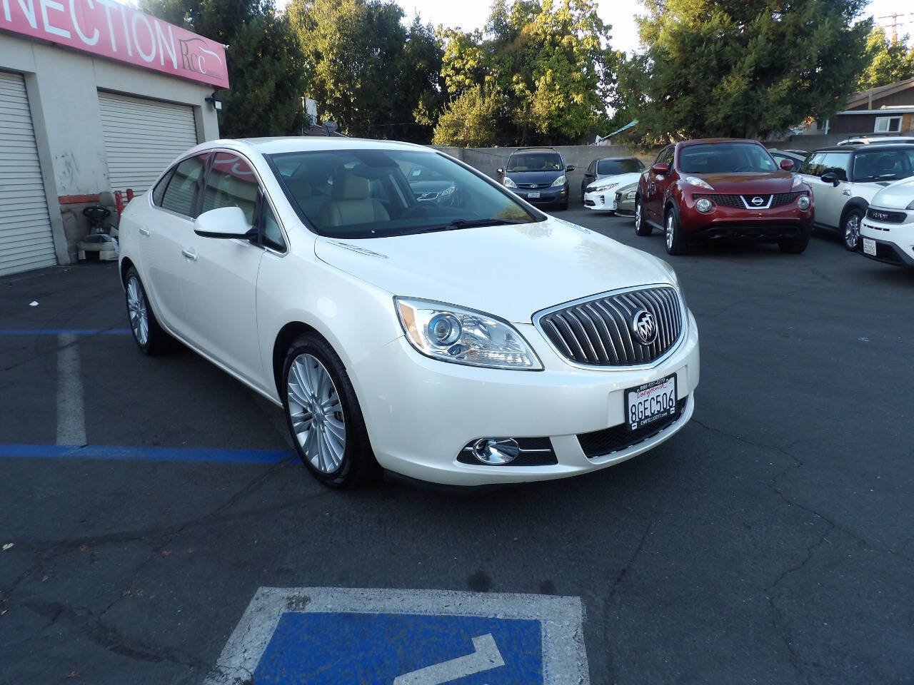 Used 2013 Buick Verano Convenience FWD image 2