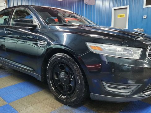 Used 2014 Ford Taurus SEL image 2