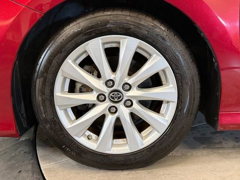 Used 2018 Toyota Camry LE FWD image 24