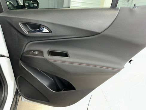 Certified 2022 Chevrolet Equinox RS w/ LPO, Floor Liner Package image 28