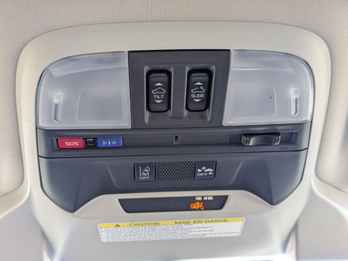 Used 2021 Subaru Crosstrek 2.5i Limited w/ Moonroof Package 2 image 33