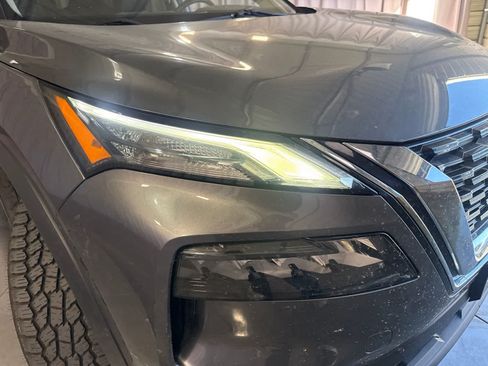 Used 2021 Nissan Rogue S AWD/4WD image 9