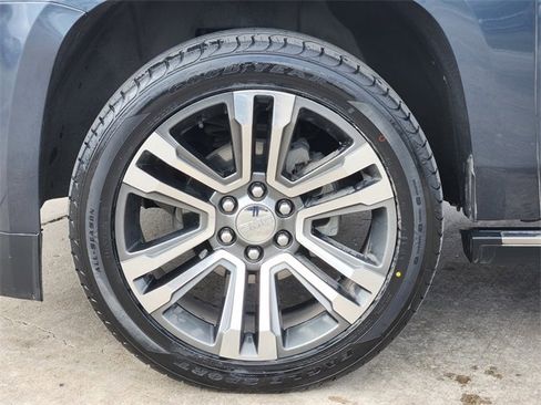 Used 2019 GMC Yukon XL Denali w/ Denali Ultimate Package image 10