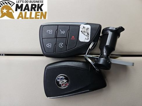 Used 2023 Buick Envision Avenir FWD image 35