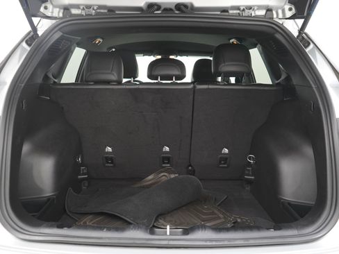 Used 2024 Jeep Compass Limited AWD/4WD image 9