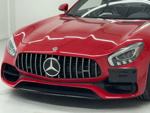 Used 2019 Mercedes-Benz AMG GT Roadster w/ Lane Tracking Package image 9