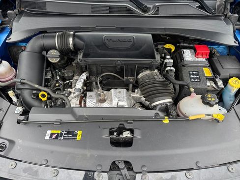 Used 2025 Jeep Compass Limited image 23