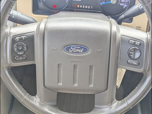 Used 2014 Ford F250 Lariat w/ Lariat Interior Package AWD/4WD image 27