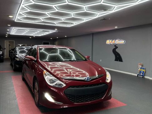 Used 2013 Hyundai Sonata Limited FWD image 1