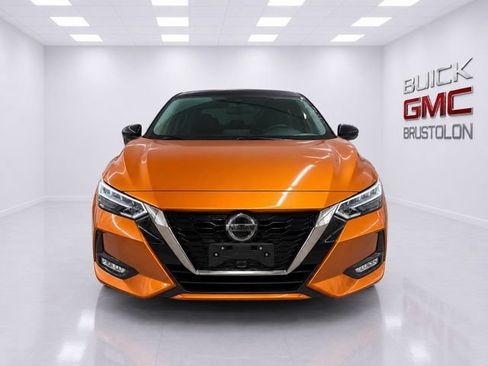 Used 2021 Nissan Sentra SR FWD image 2