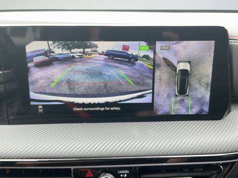 Certified 2025 Nissan Kicks SR FWD image 33