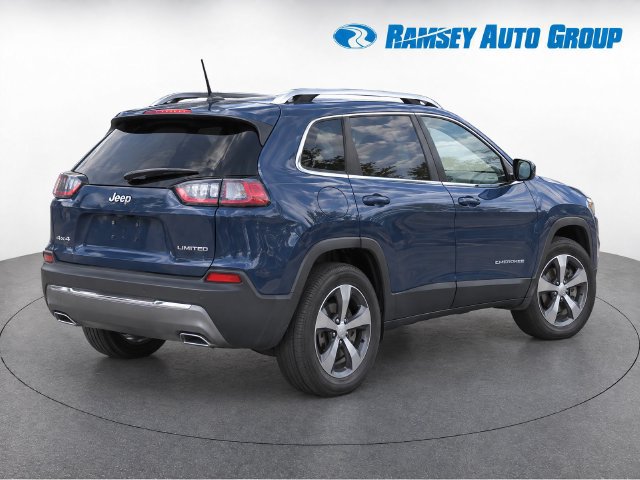 Used 2019 Jeep Cherokee Limited AWD/4WD image 4