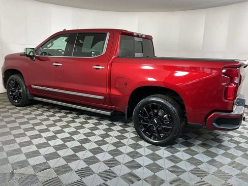 Used 2023 Chevrolet Silverado 1500 High Country w/ High Country Premium Package image 8