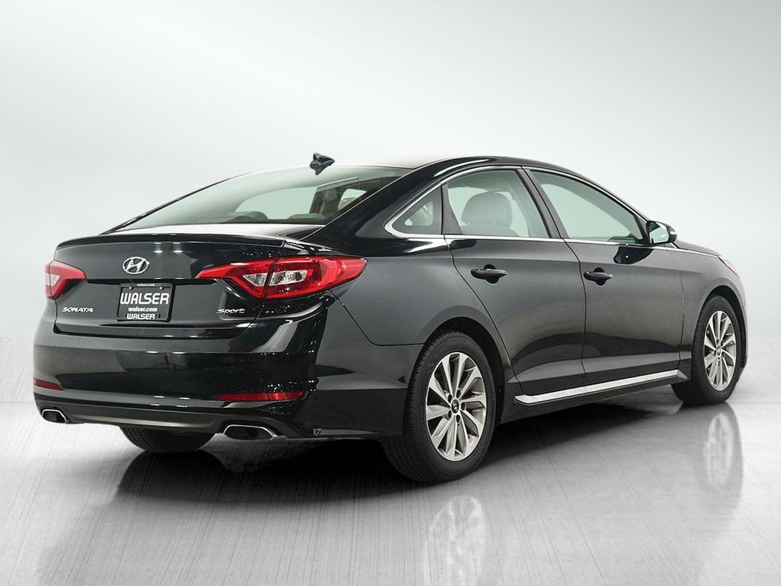 Used 2017 Hyundai Sonata Sport FWD image 5