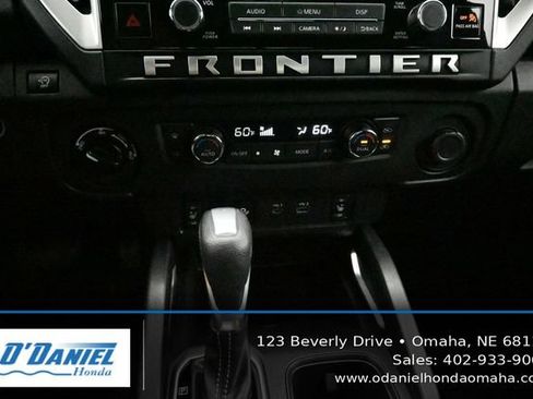 Used 2025 Nissan Frontier SV w/ SV Convenience Package AWD/4WD image 32