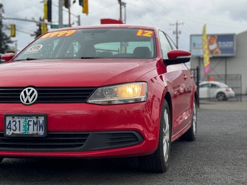 Used 2012 Volkswagen Jetta SE FWD image 3