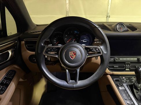 Used 2019 Porsche Macan AWD/4WD image 15