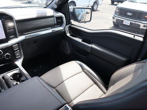 New 2025 Ford F150 Lariat w/ Equipment Group 501A Mid image 33