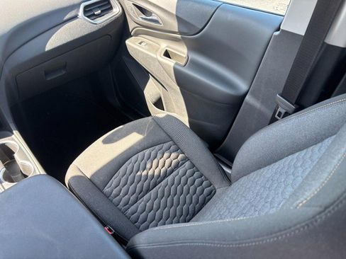 Used 2020 Chevrolet Equinox LT FWD image 14