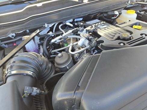 New 2026 RAM 3500 Tradesman w/ Chrome Appearance Group image 20